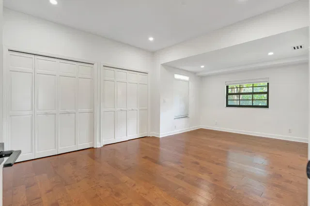 Steeplechase Residence photo 29