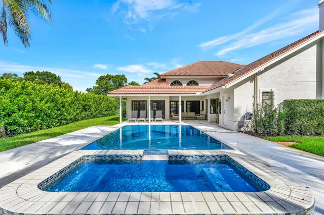 Steeplechase Residence photo 38