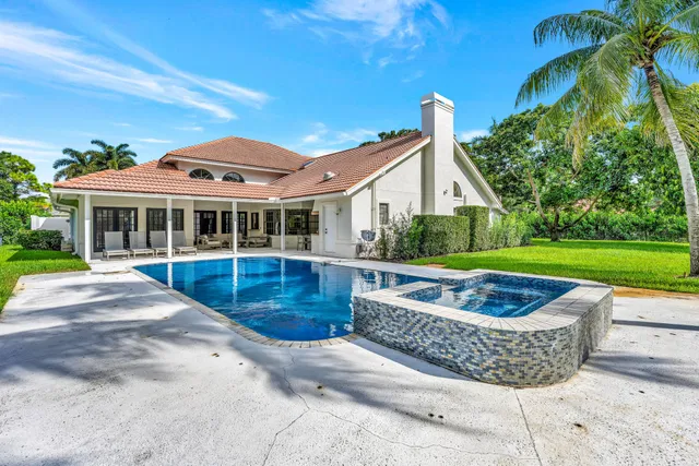 Steeplechase Residence photo 39