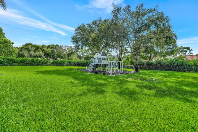 Steeplechase Residence photo 41