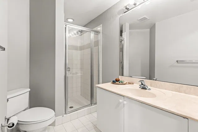Unit 308 photo 11