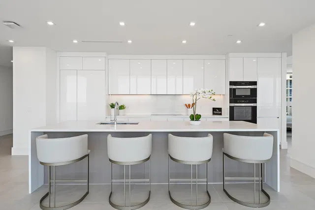 Nautilus 220 Unit 2212 photo 8
