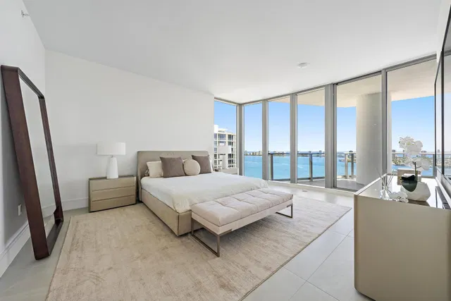 Nautilus 220 Unit 2212 photo 15
