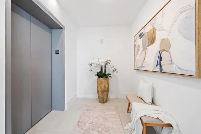 Nautilus 220 Unit 2212 photo 17