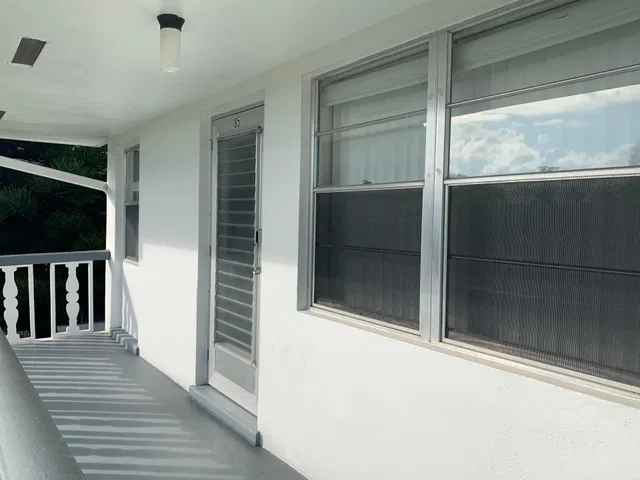 Residence photo 2