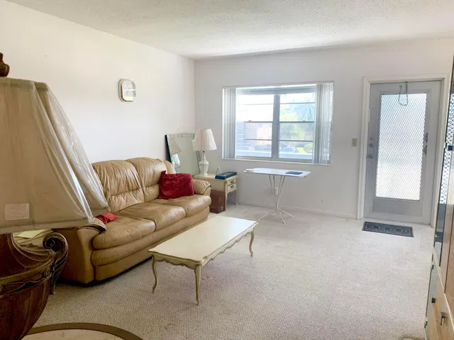 Residence photo 15