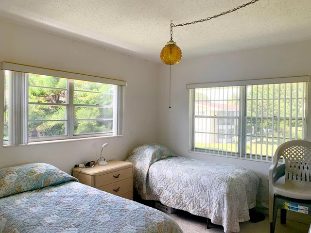 Residence photo 20
