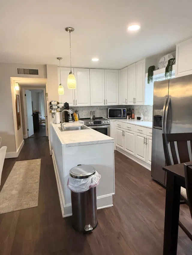 Residence photo 2