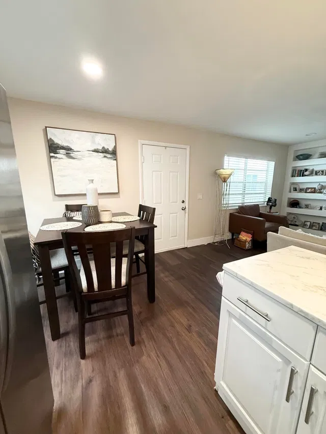 Residence photo 7