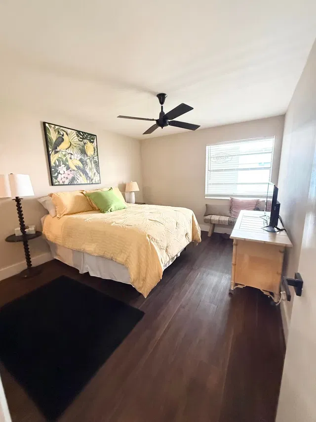Residence photo 12