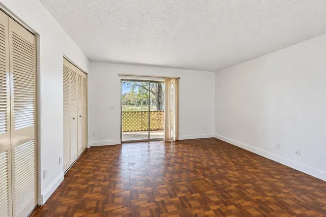 Residence photo 7