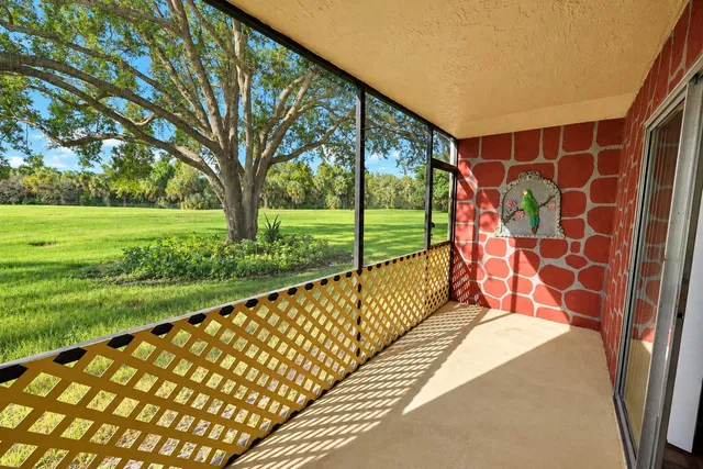Residence photo 11