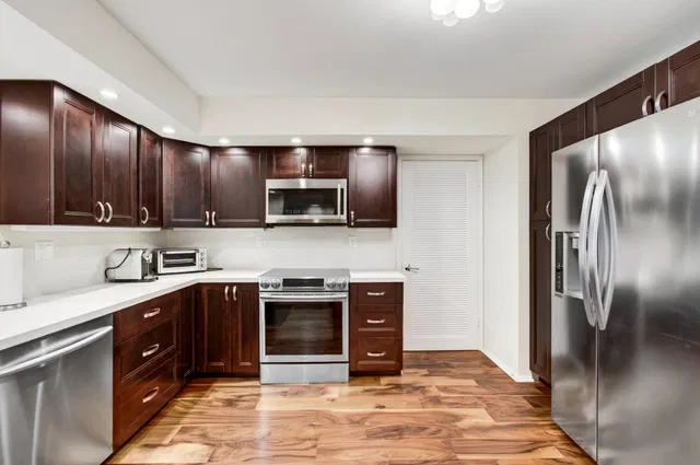 Residence photo 36