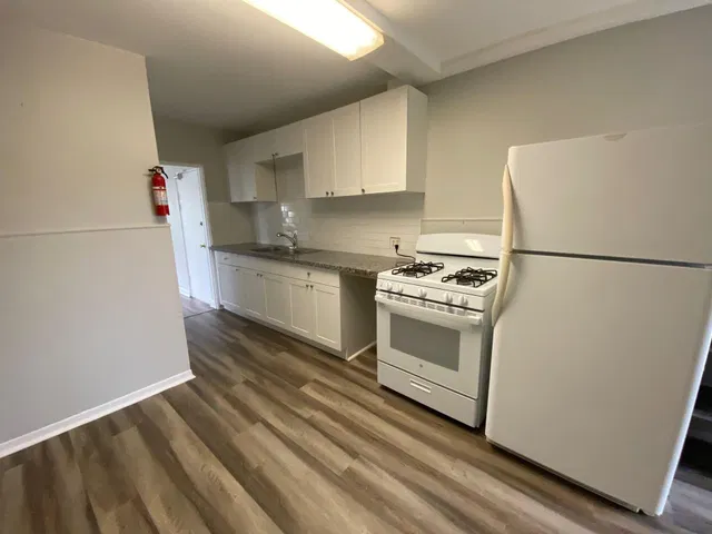 Unit #3 photo 3