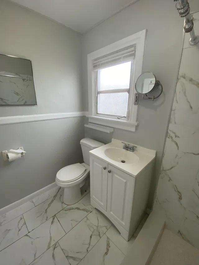 Unit #3 photo 10
