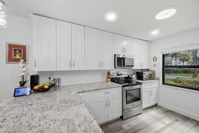 Boca Lago Country Club Homes Unit 1-I photo 9
