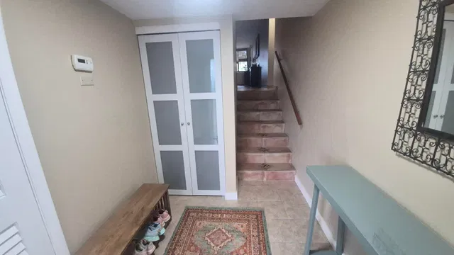 Unit 1306 photo 2