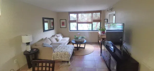 Unit 1306 photo 6