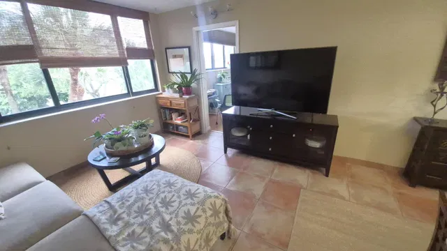 Unit 1306 photo 8