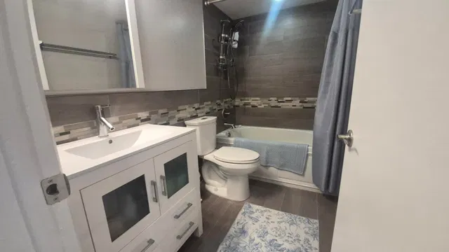 Unit 1306 photo 19