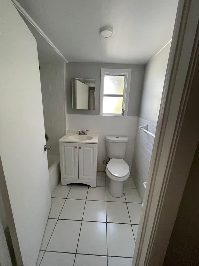 Unit #1 photo 16