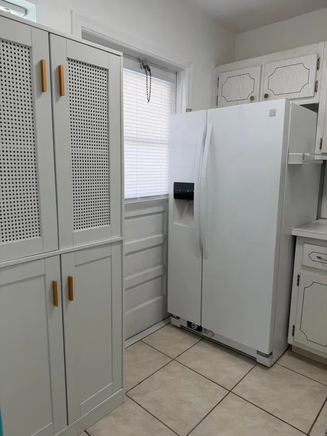 Unit 203 photo 6