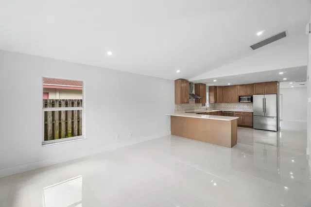 Residence photo 5