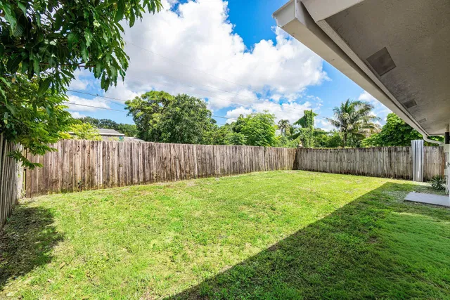 Residence photo 29