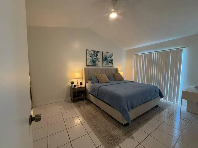 Residence photo 14
