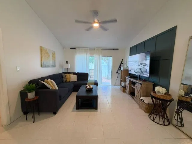 Residence photo 15