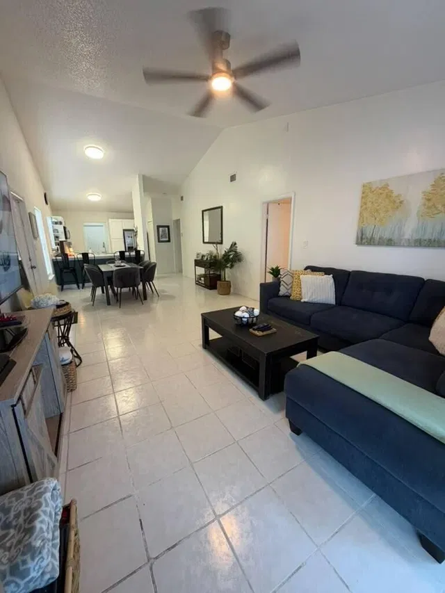 Residence photo 26