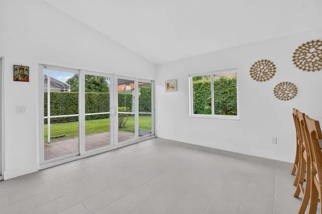 Residence photo 10