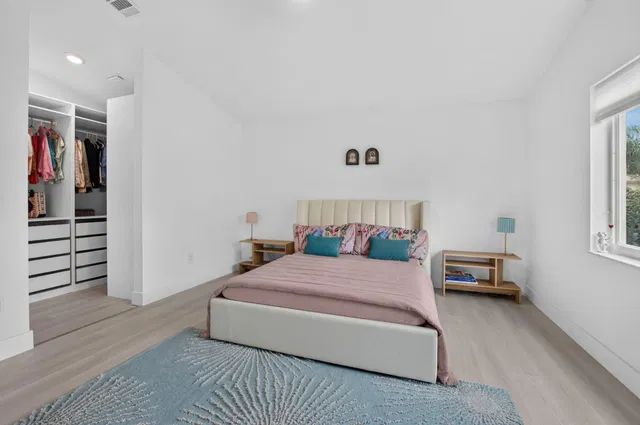 Residence photo 43