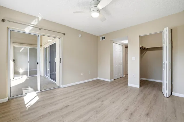 Unit 8306 photo 14
