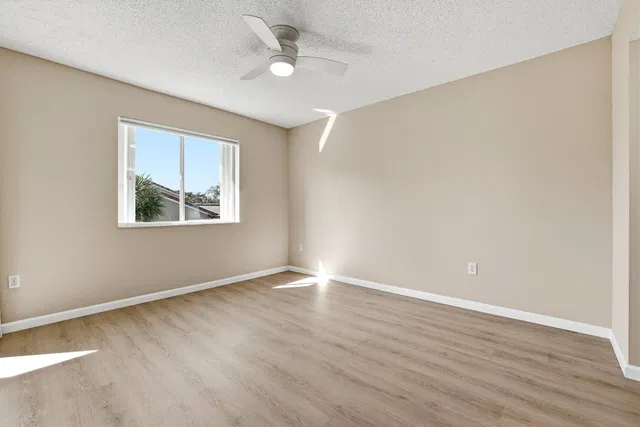 Unit 8306 photo 19