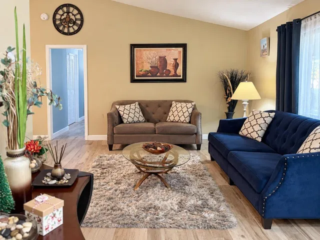 Residence photo 9
