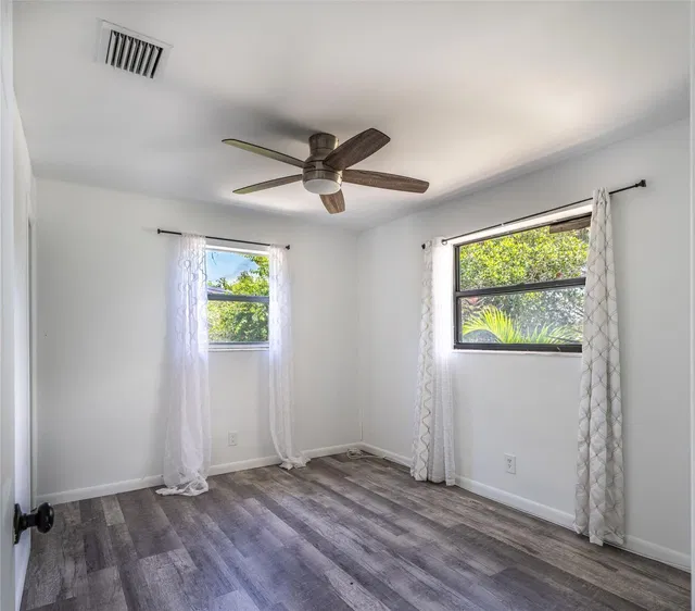 Residence photo 10