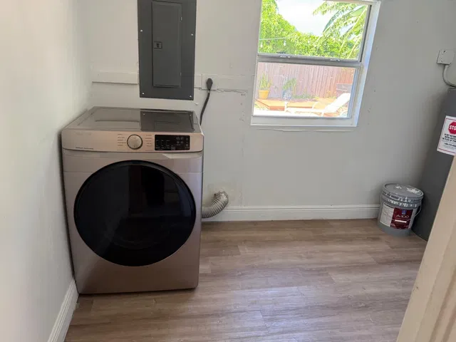 Residence photo 22