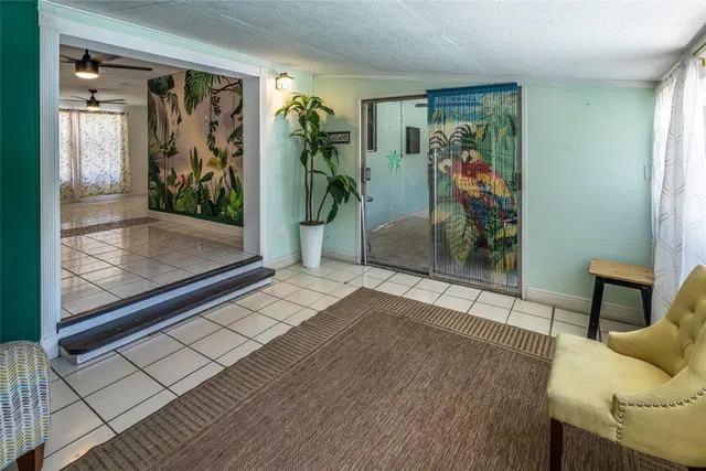 Residence photo 22