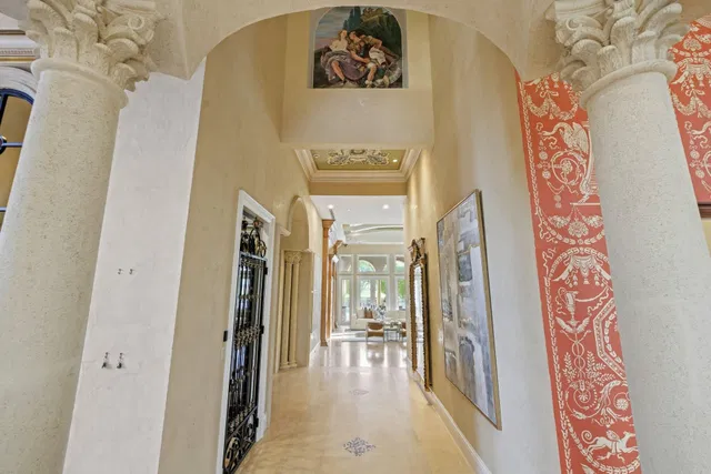 Residence photo 49