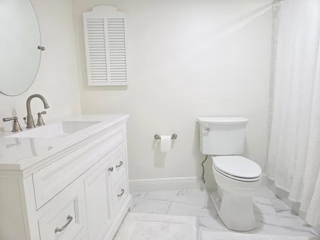  Unit 304 photo 17