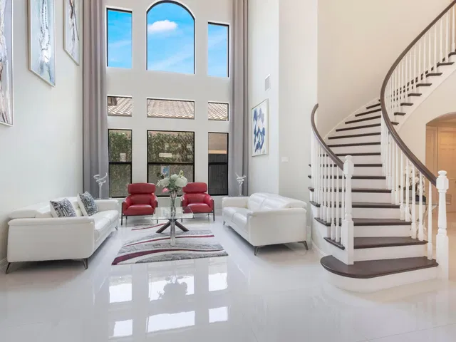  Residence photo 5