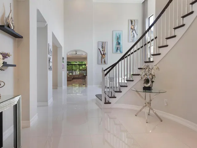  Residence photo 6