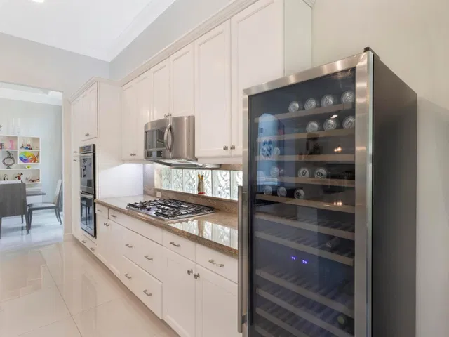 Residence photo 11