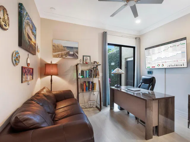  Residence photo 27