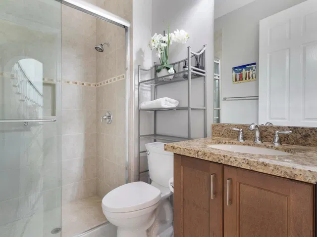  Residence photo 29
