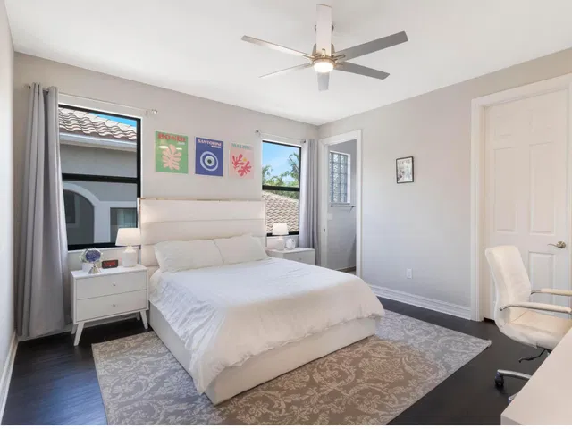  Residence photo 35