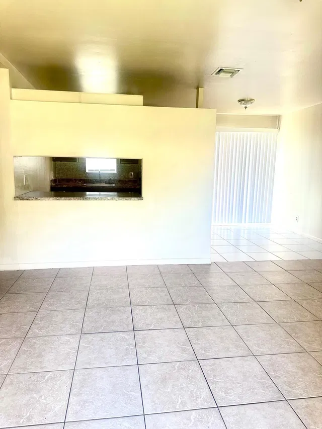 Unit 9334 photo 9