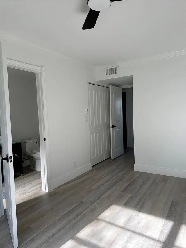 Unit 403 photo 13