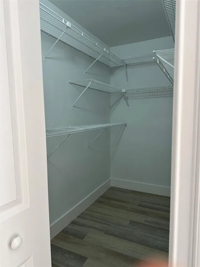 Unit 403 photo 14